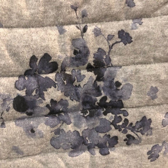 Floral vest navy & grey - Picture 5 of 5